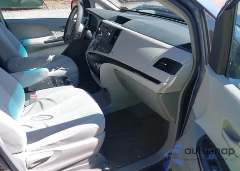 2013 Toyota Sienna Le V6 8 Passenger из США, поврежденный, VIN 5TDKK3DC5DS352230